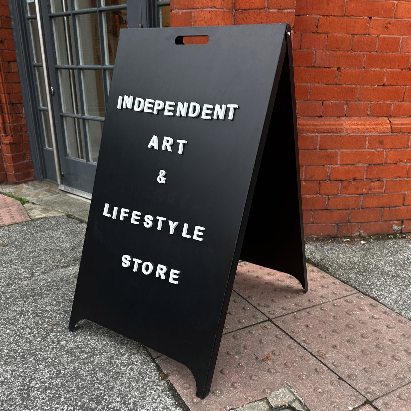 magnetic letter pavement sign