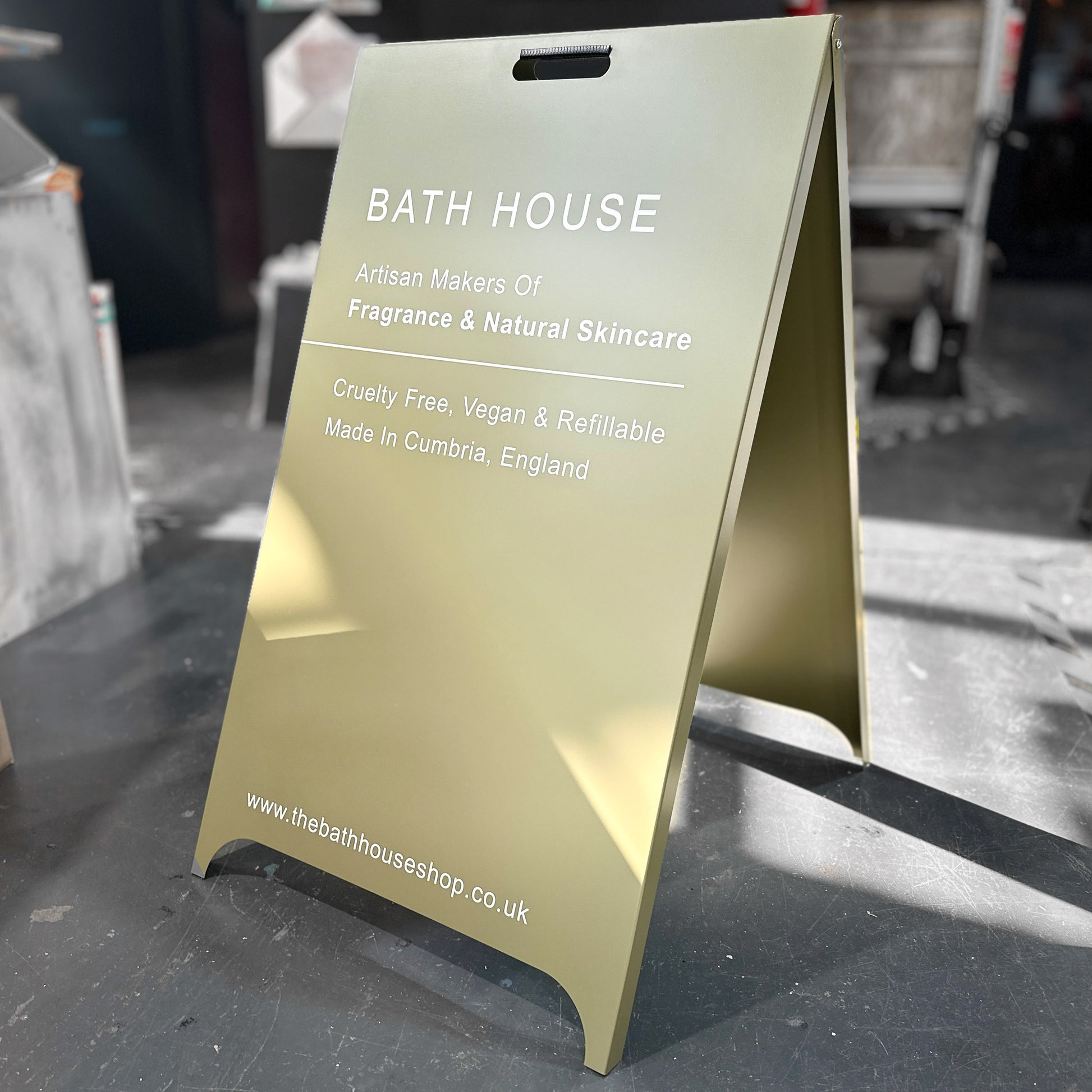 Colour Pavement Sign