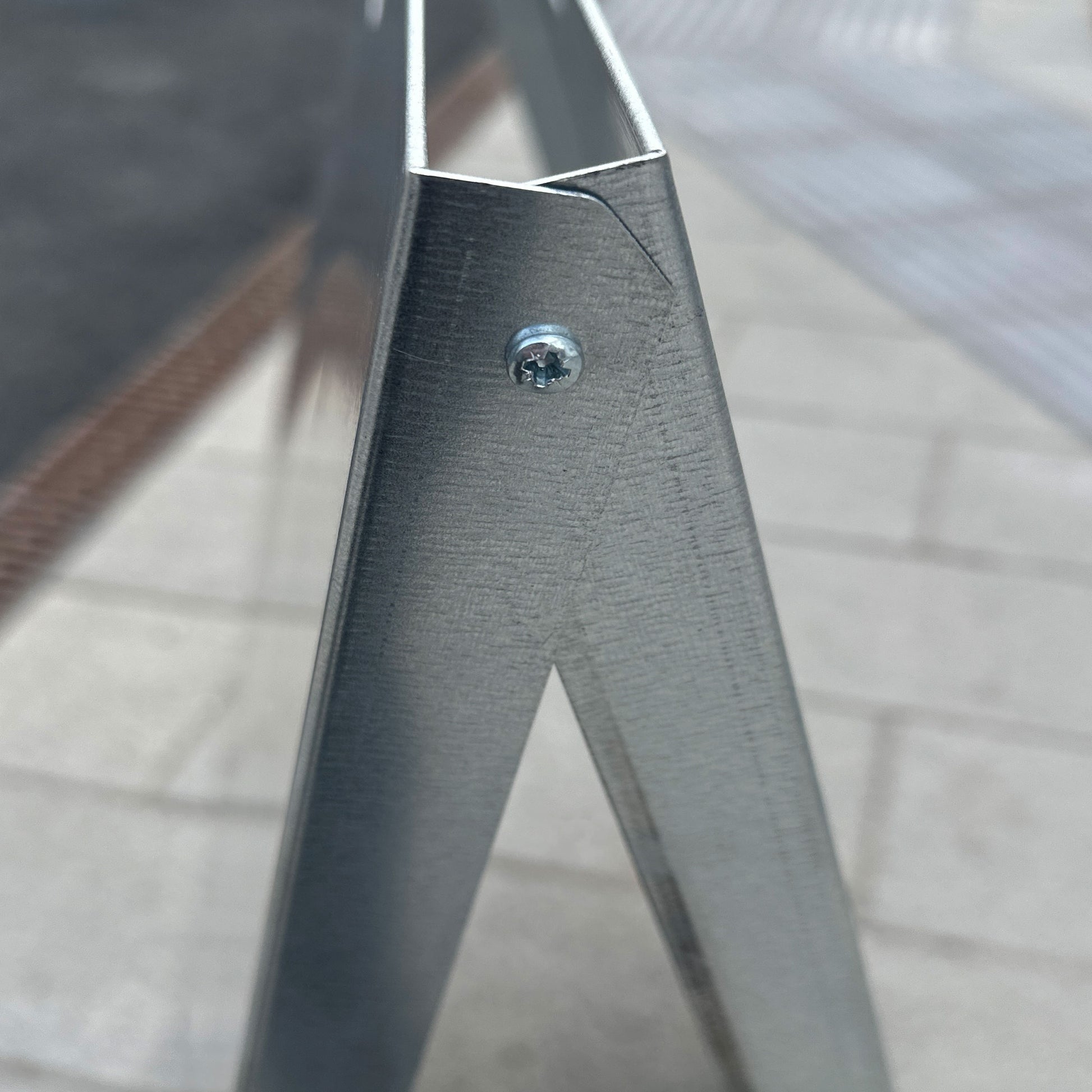 Galvanised Steel Pavement Sign Finish